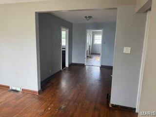 737 Charbonier Road Florissant, MO 63031 - Photo 20 of 21 Gallery Image 20