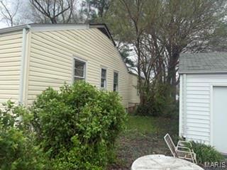 737 Charbonier Road Florissant, MO 63031 - Photo 2 of 21 Gallery Image 2