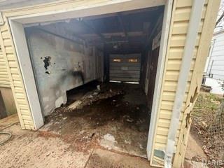 737 Charbonier Road Florissant, MO 63031 - Photo 4 of 21 Gallery Image 4
