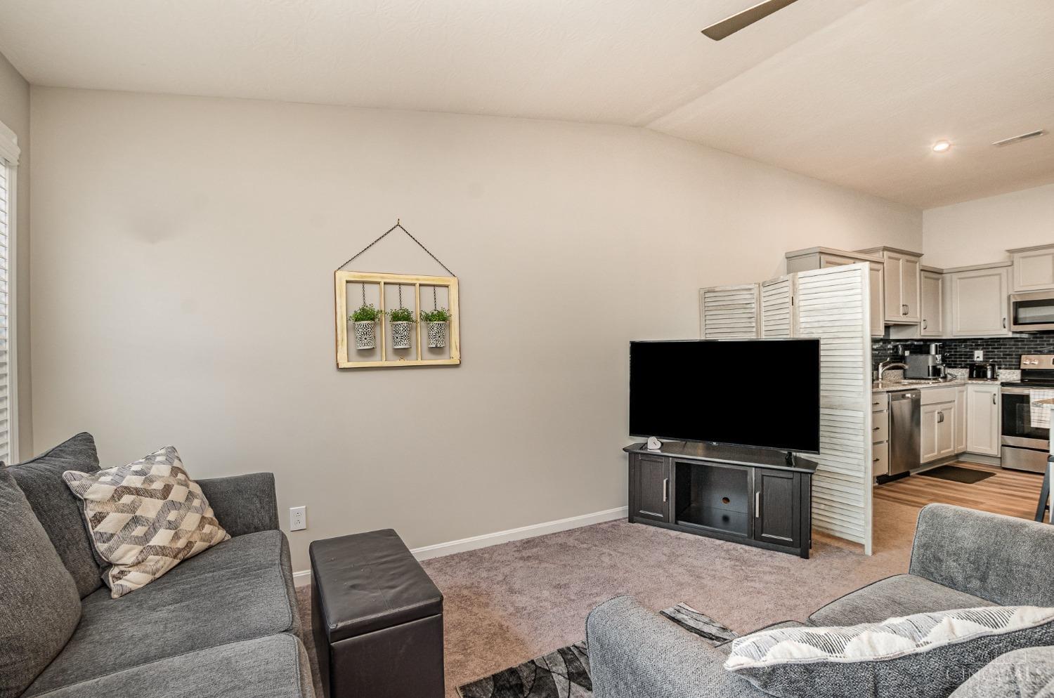 610 River Ridge, Unit 610 Lawrenceburg, IN 47025 - Photo 4 of 18