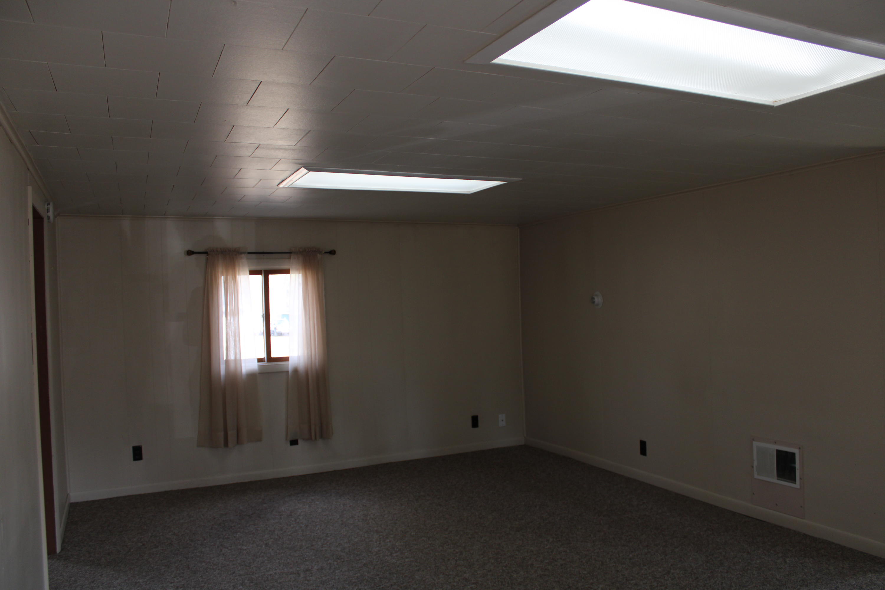 11805 Chase Bridge Road Roscommon, MI 48653 - Photo 6 of 13 Gallery Image 6