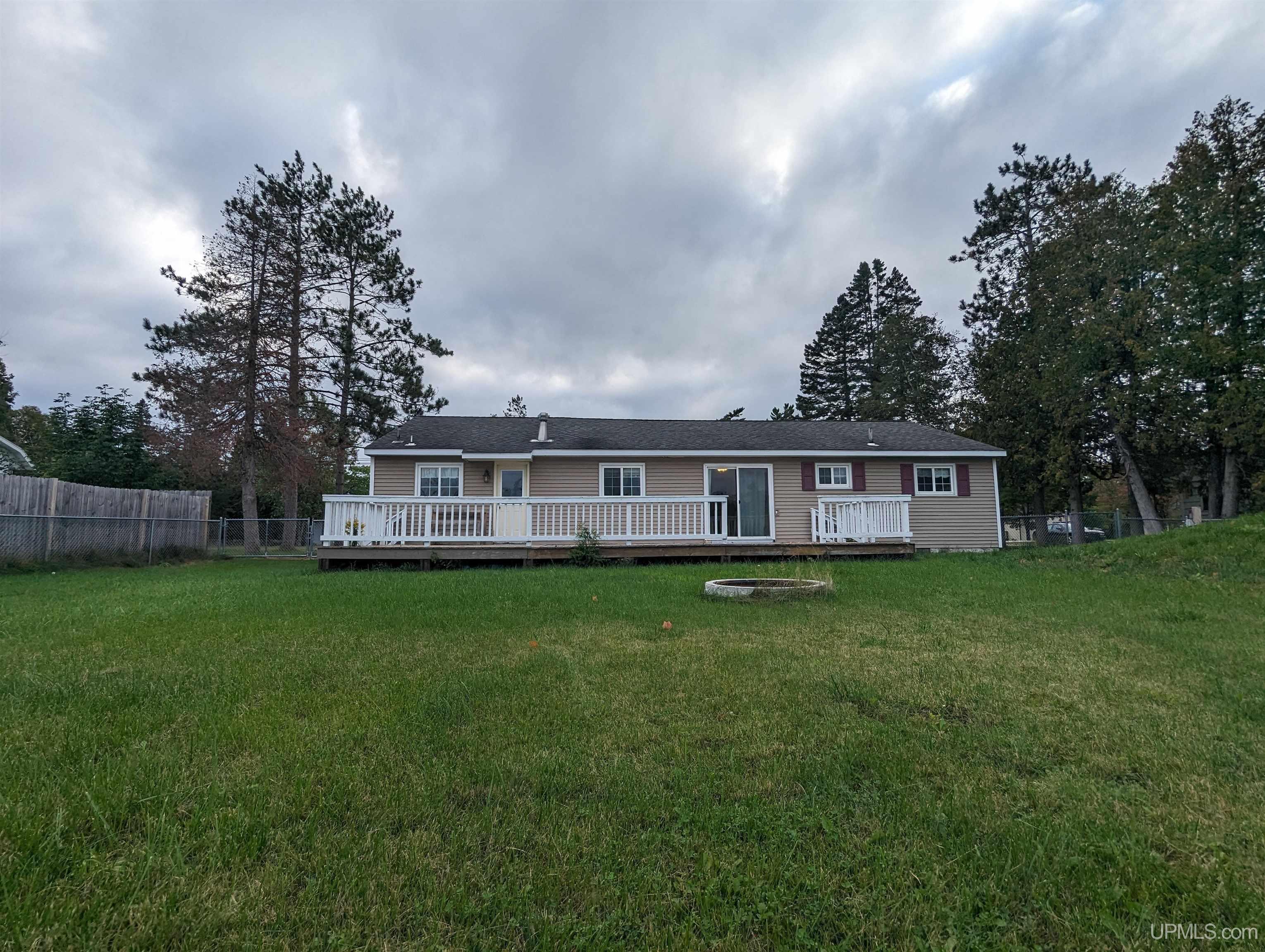 9450 25 Rd Garden Garden, MI 49835 - Photo 25 of 32