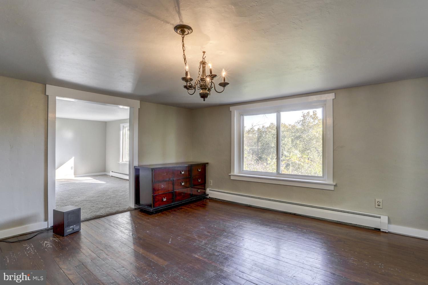 5243 Upper Valley Road Atglen, PA 19310 - Photo 8 of 33 Dining Room