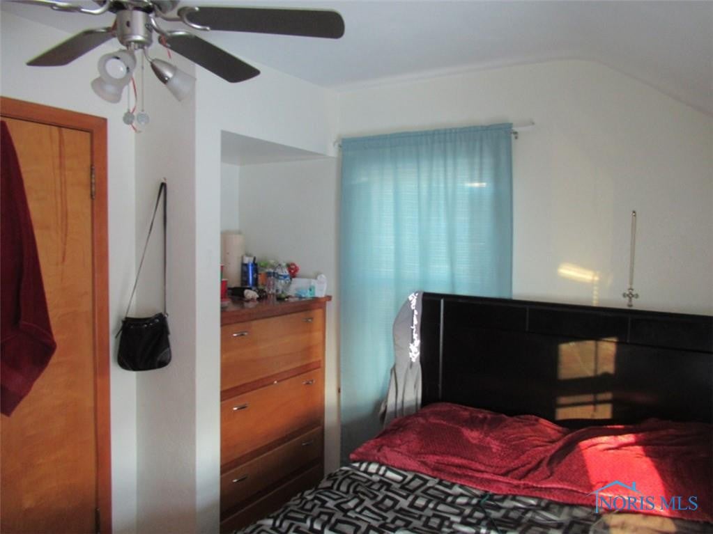 1496 Gould Road Toledo, OH 43612 - Photo 10 of 15 Gallery Image 10