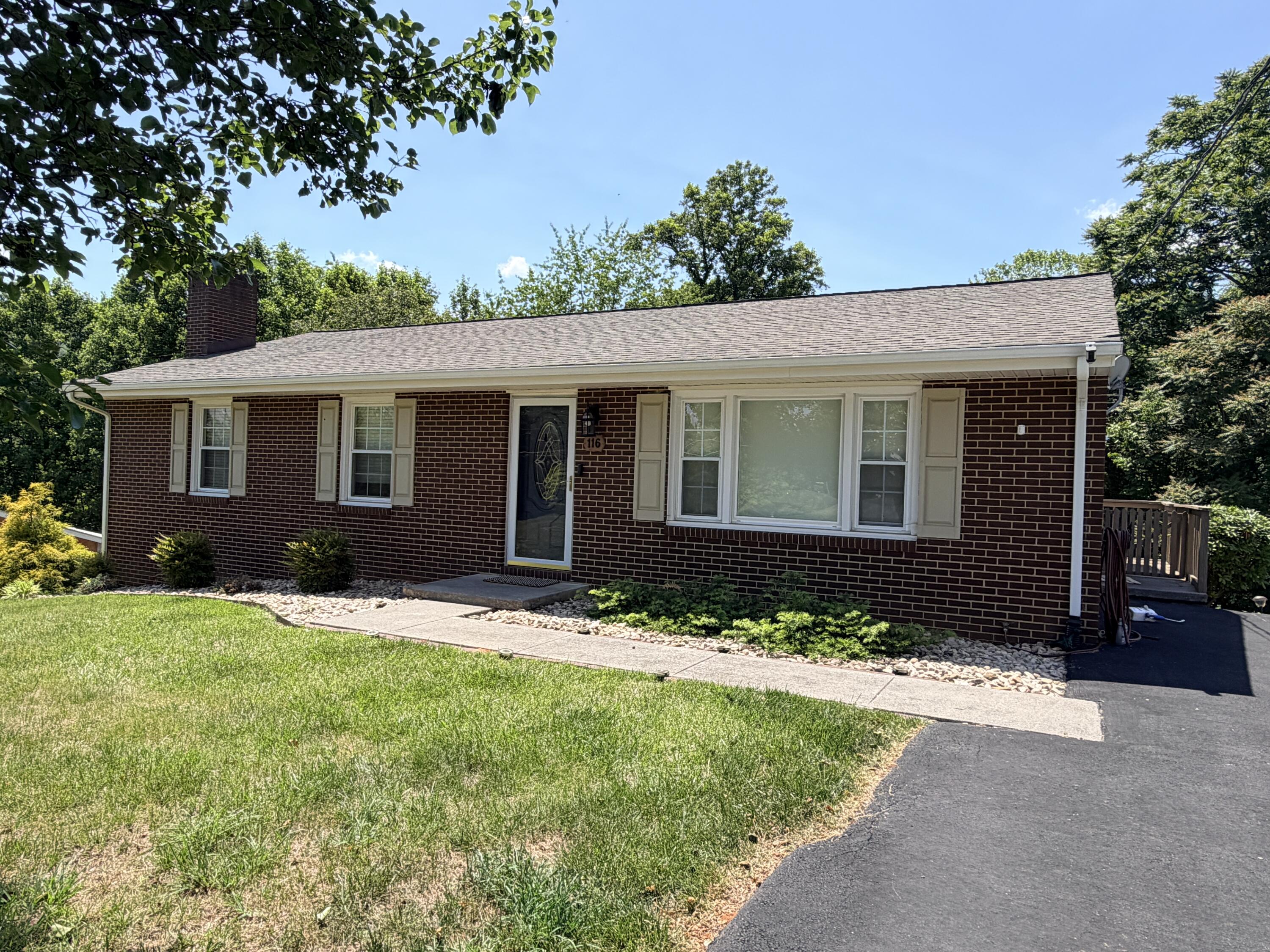 116 Old Brook Road Vinton, VA 24179 - Photo 1 of 21 20260517_181817654_iOS