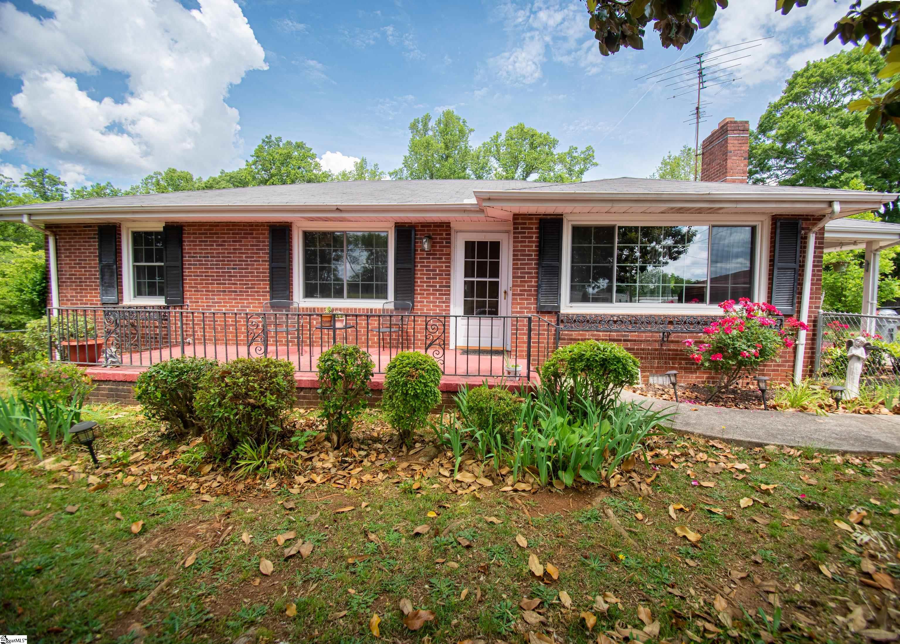 2904 Old Easley Bridge Road Greenville, SC 29611 - Photo 3 of 23