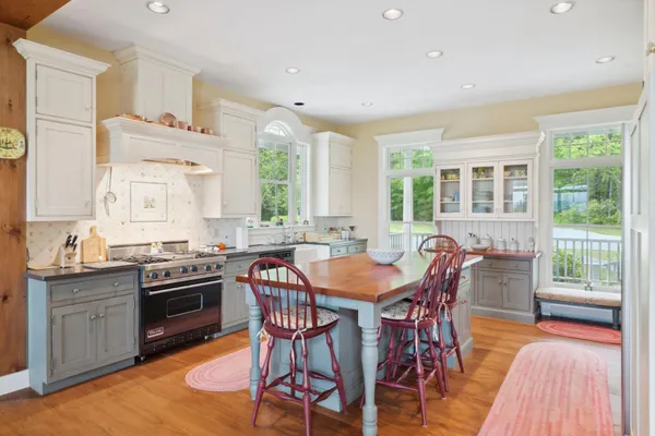 $3,800,000 | 265 Highway 123, Sharon, NH 03458