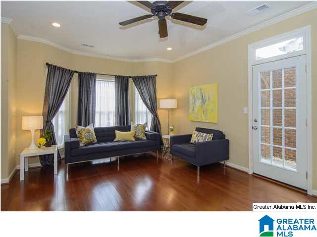 201 Calloway Lane Pelham, AL 35124 - Photo 8 of 34