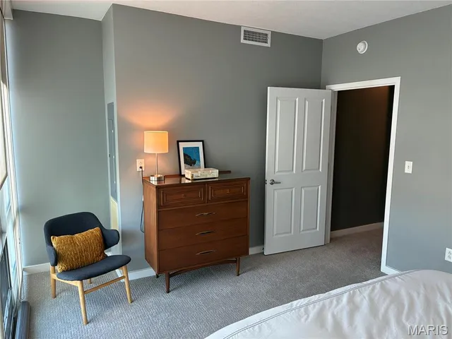 $3,800 | 4909 Laclede Avenue, Unit 804, St. Louis, MO 63108