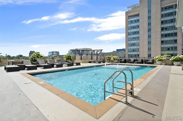 $3,800 | 4909 Laclede Avenue, Unit 804, St. Louis, MO 63108