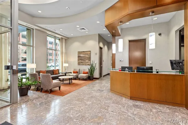 $3,600 | 4909 Laclede Avenue, Unit 804, St. Louis, MO 63108