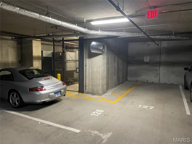 $3,800 | 4909 Laclede Avenue, Unit 804, St. Louis, MO 63108