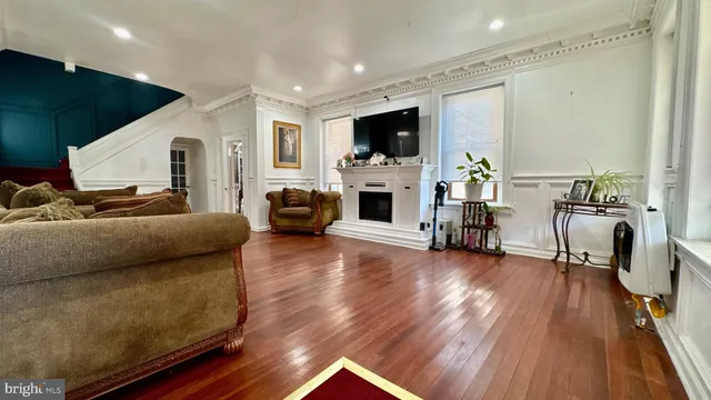$2,500,000 | 5013-19 Pine Street, Philadelphia, PA 19143