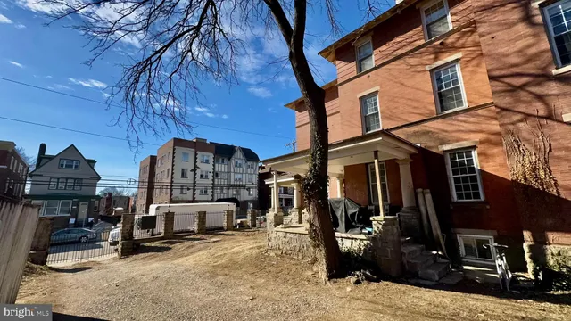 $2,500,000 | 5013-19 Pine Street, Philadelphia, PA 19143