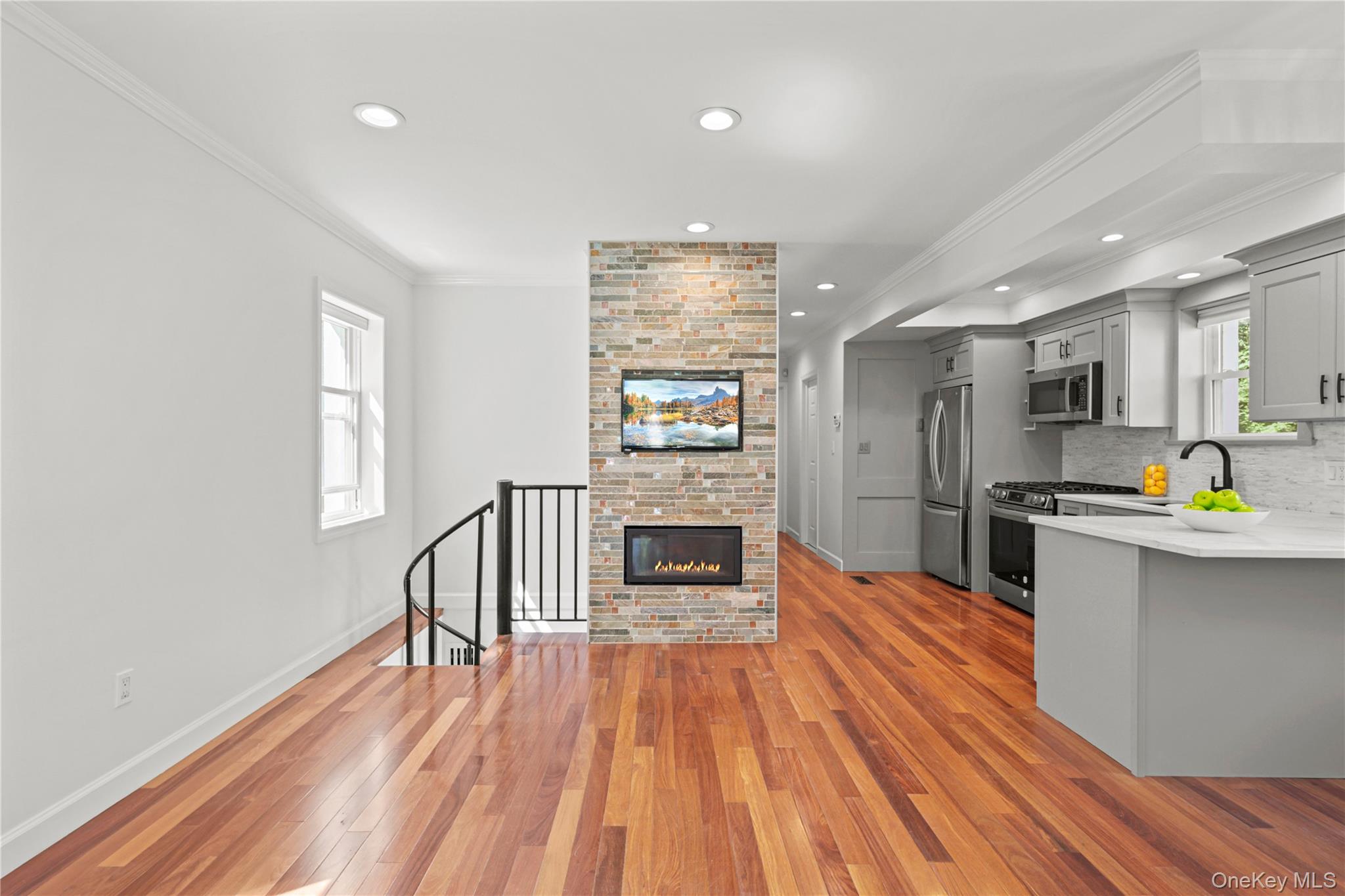 75 Kensington Road Bronxville, NY 10708 - Photo 10 of 25 Open Layout. Dining/Kitchen