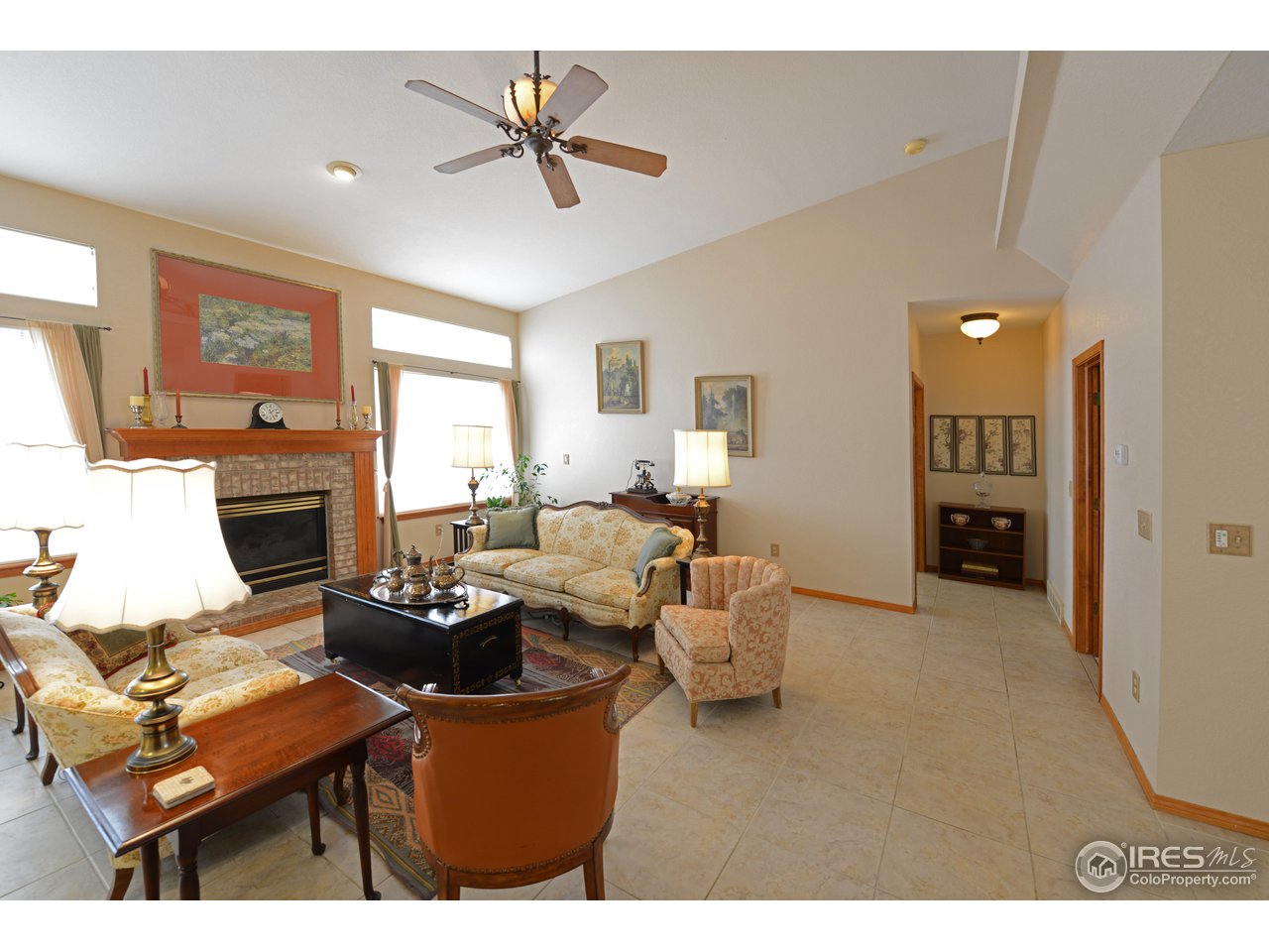 565 Rider Ridge Drive Longmont, CO 80504 - Photo 4 of 25