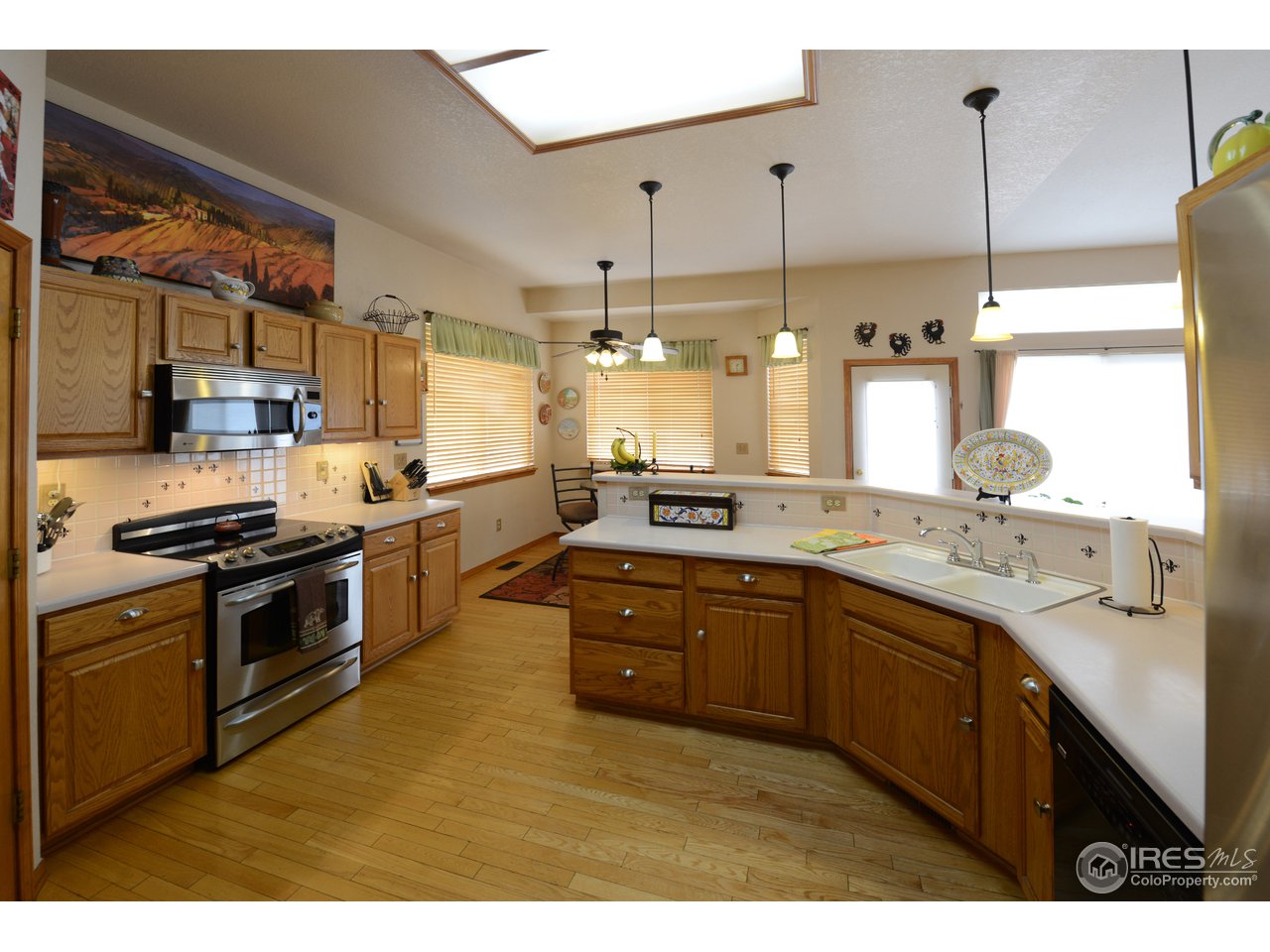 565 Rider Ridge Drive Longmont, CO 80504 - Photo 9 of 25 Kitchen