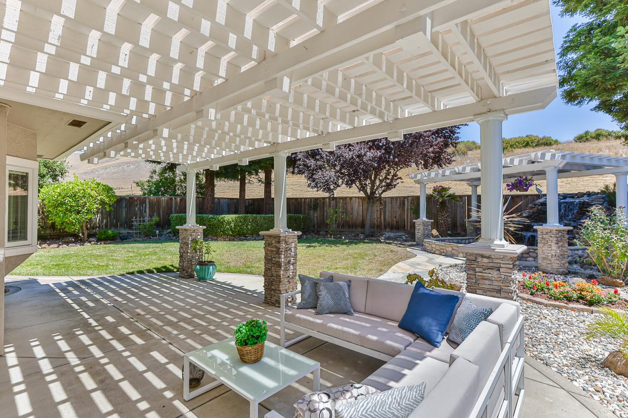 220 Rio Grande Court San Ramon, CA 94582 - Photo 30 of 33 a view of a patio with couches table and chairs with wooden fence and plants