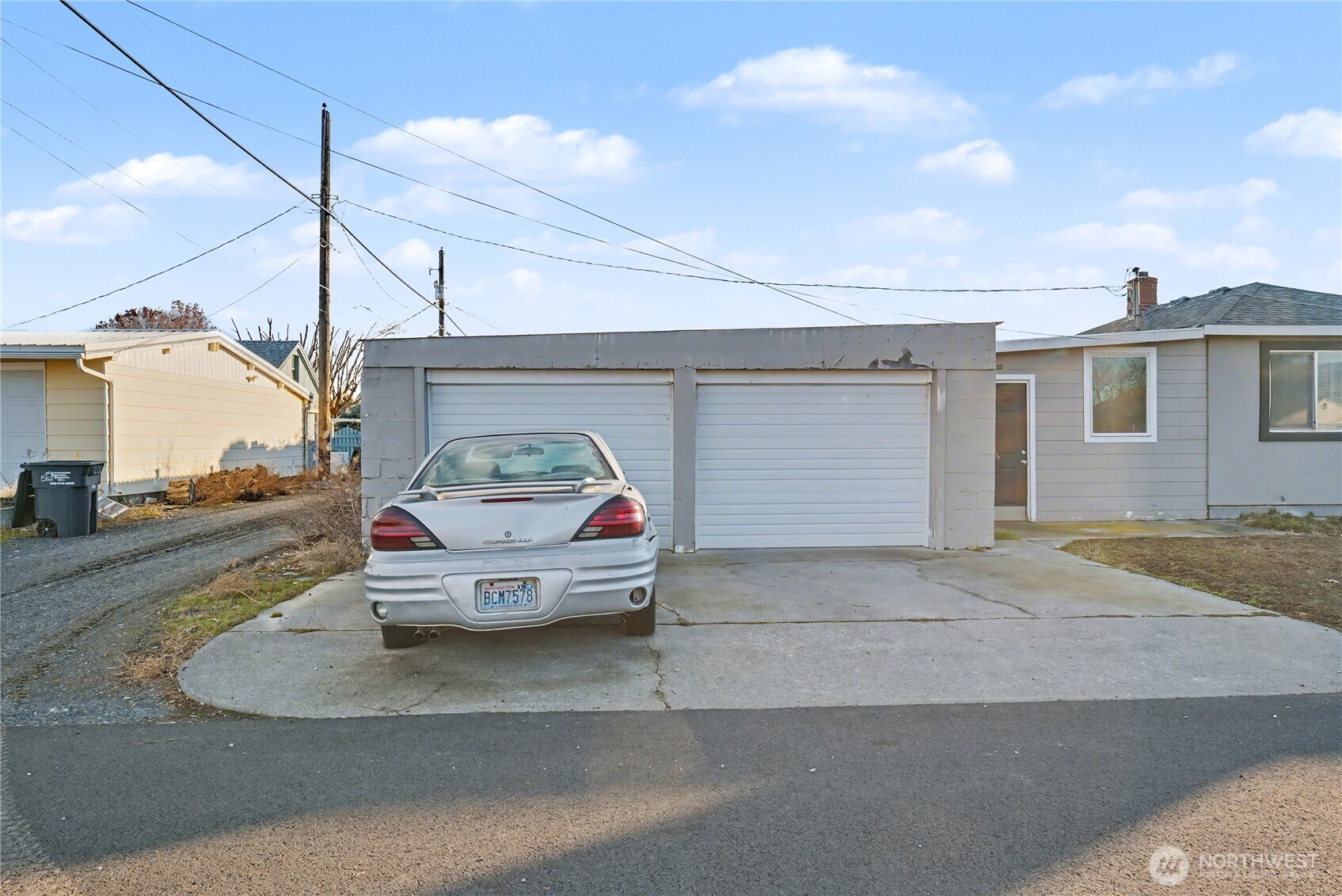160 G Street Northeast Ephrata, WA 98823 - Photo 5 of 34 a view of a back yard of the house