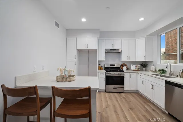 $3,980 | 11237 Gladhill Road, Unit 6, Whittier, CA 90604