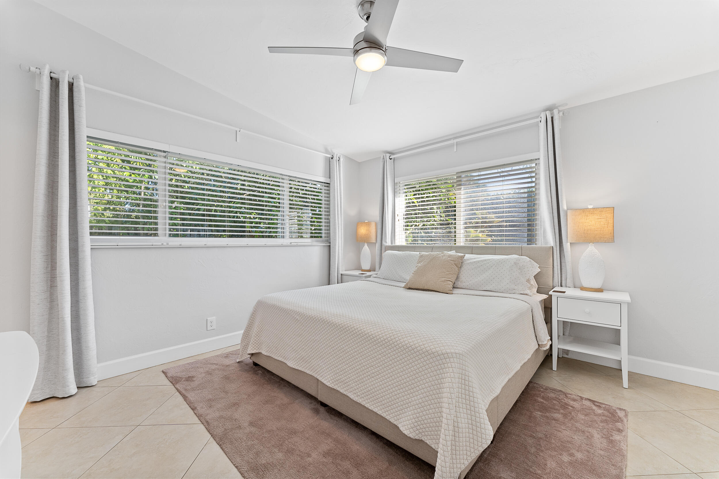 429 Inlet Road North Palm Beach, FL 33408 - Photo 13 of 38 Primary Bedroom