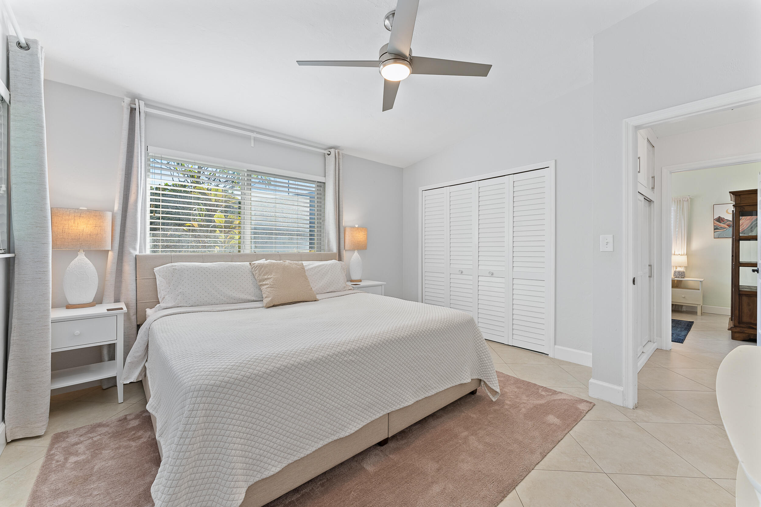 429 Inlet Road North Palm Beach, FL 33408 - Photo 14 of 38 Primary Bedroom