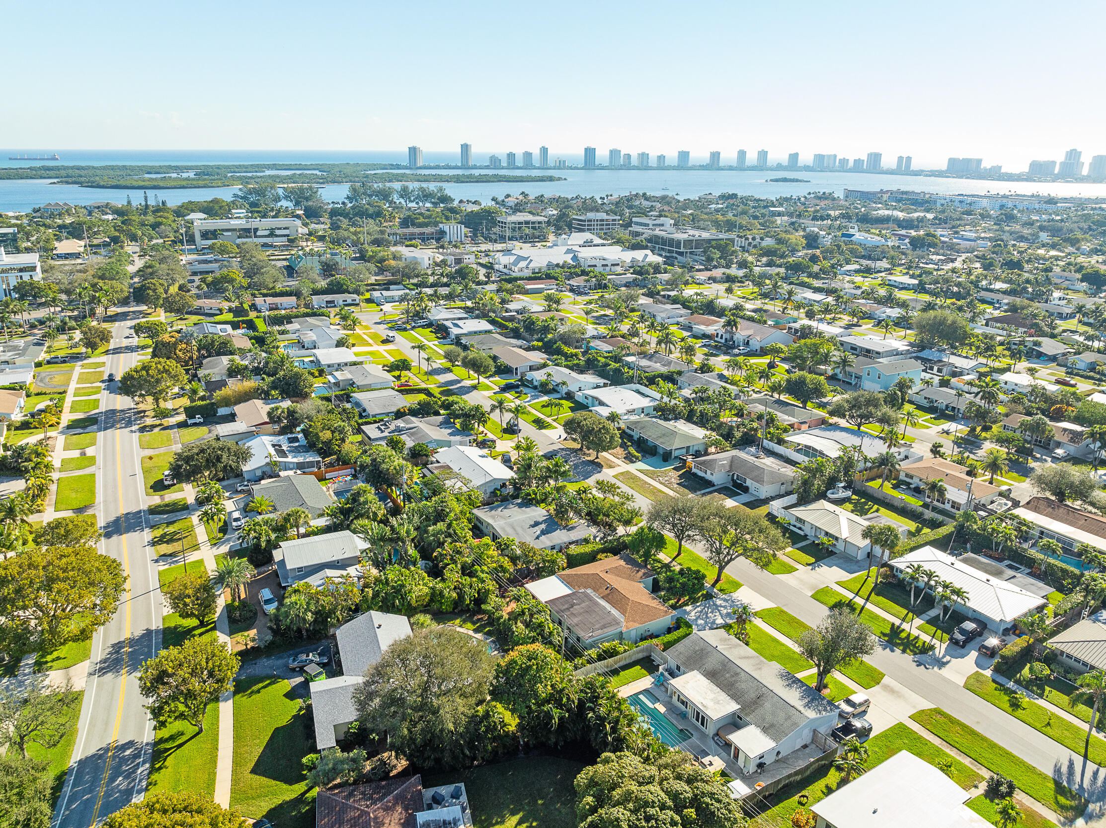 429 Inlet Road North Palm Beach, FL 33408 - Photo 2 of 38 Aerial