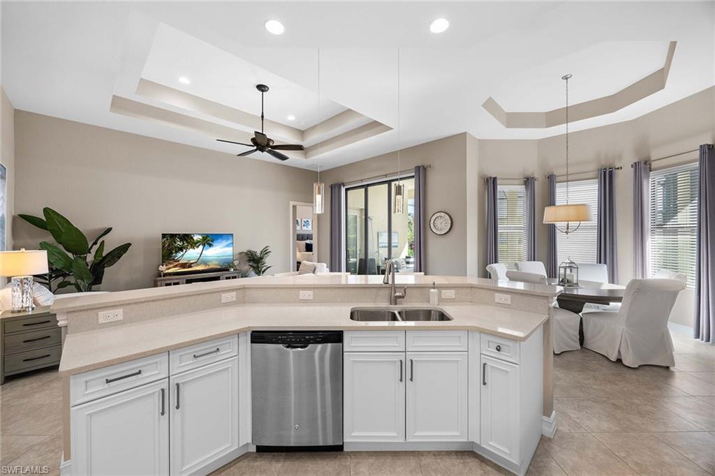 6550 Roma Way Naples, FL 34113 - Photo 16 of 47