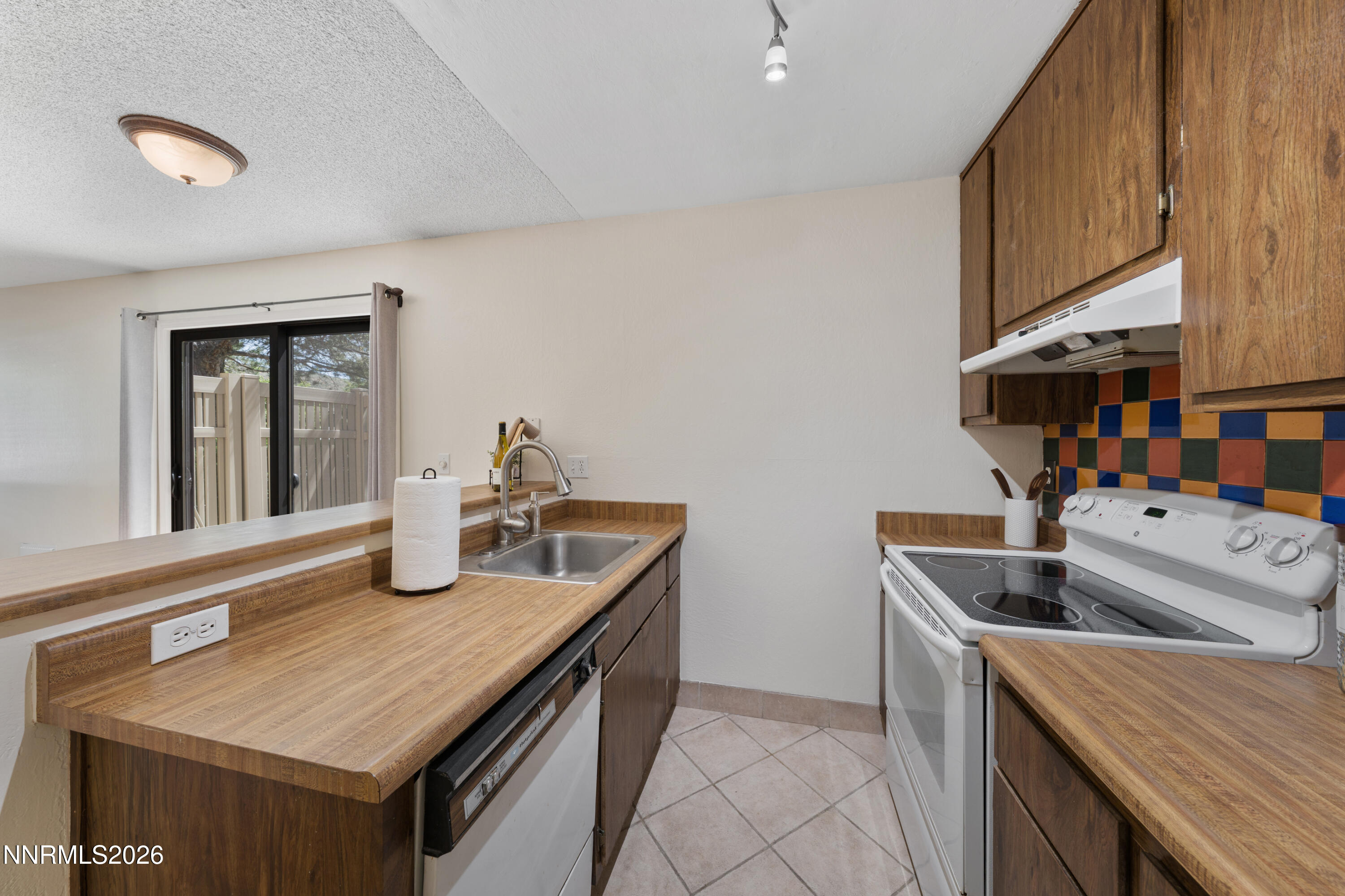 4997 Reggie Road Reno, NV 89502 - Photo 7 of 28 A7V02920