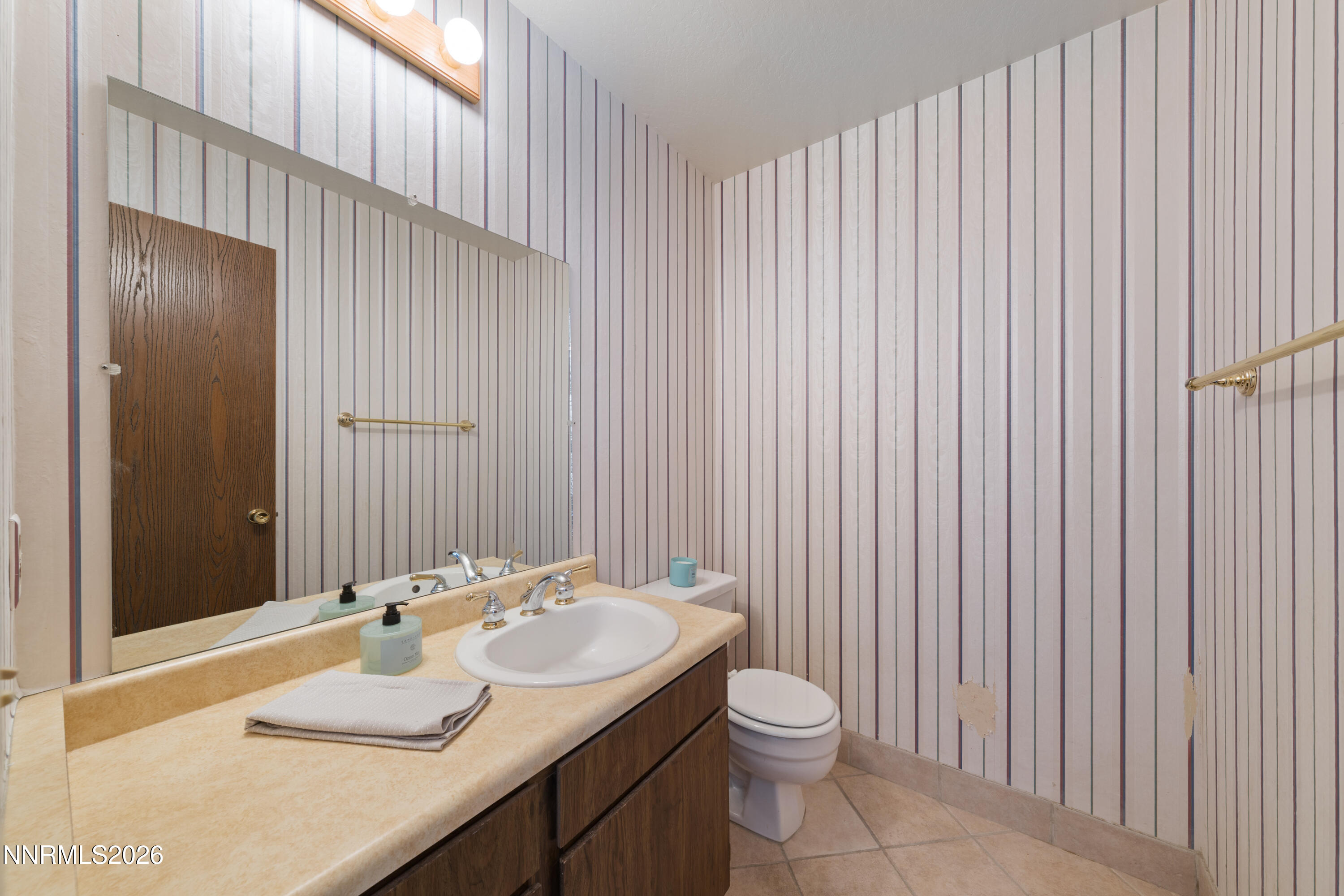 4997 Reggie Road Reno, NV 89502 - Photo 8 of 28 A7V02935