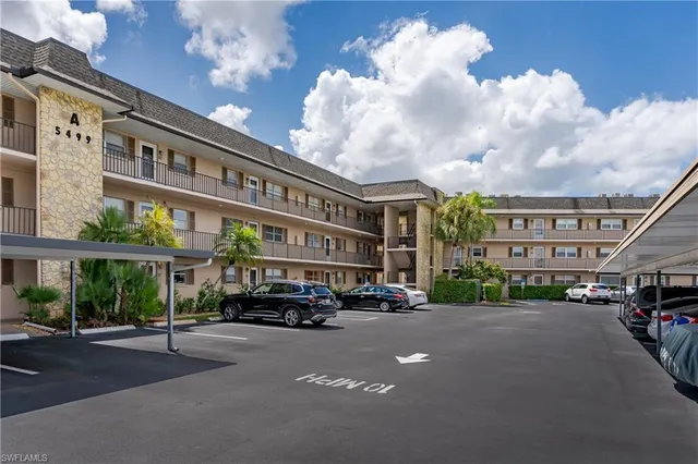 a car parked in front of a building