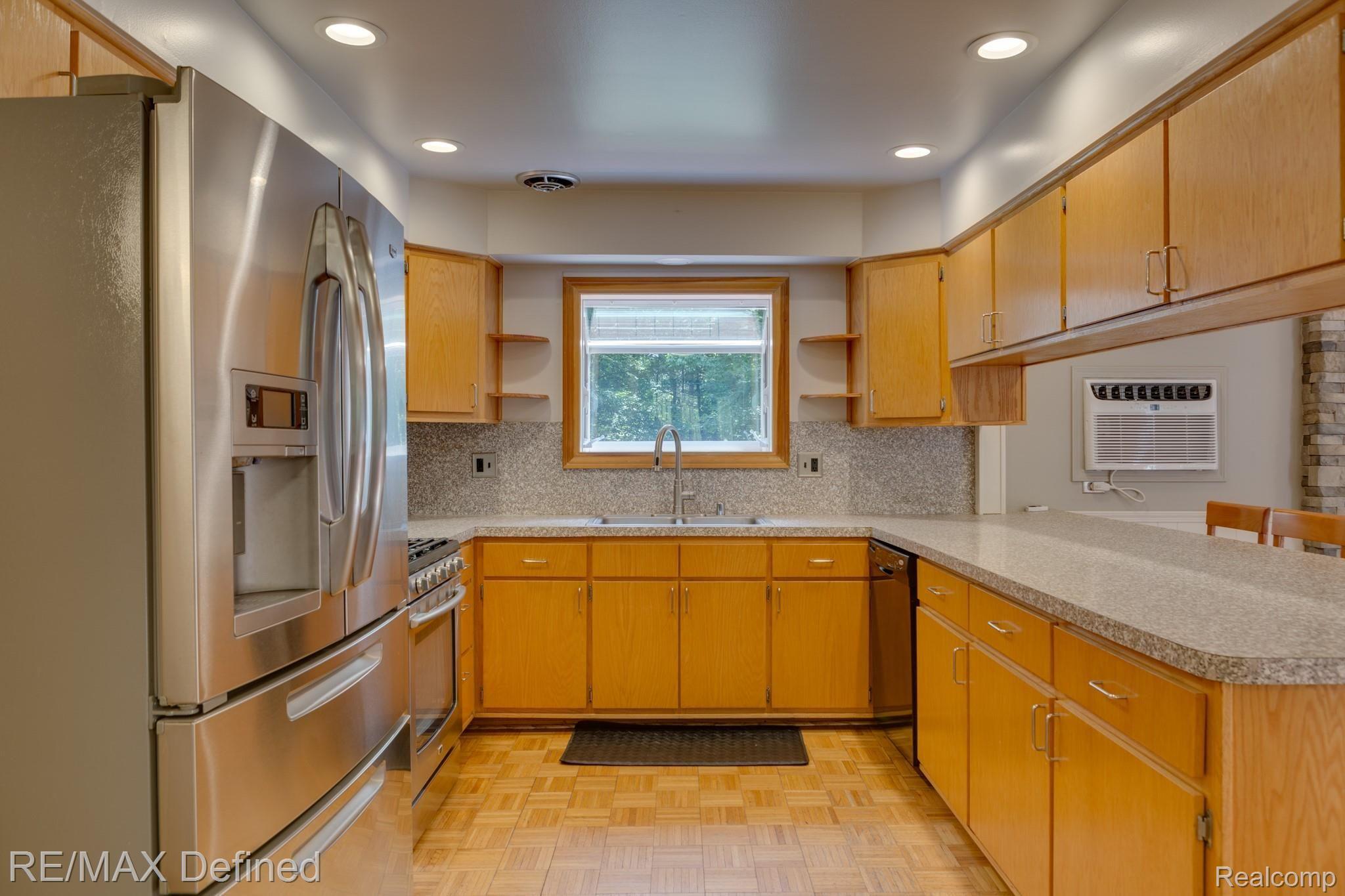 66050 Campground Road Washington, MI 48095 - Photo 10 of 31 Kitchen with large garden window