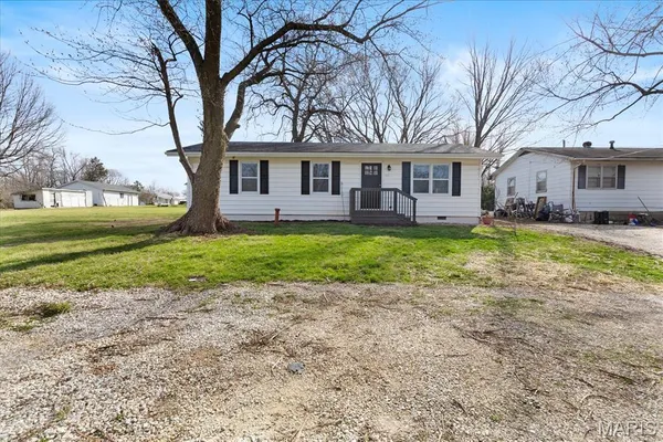 $175,000 | 413 North 8th Street, Bowling Green, MO 63334