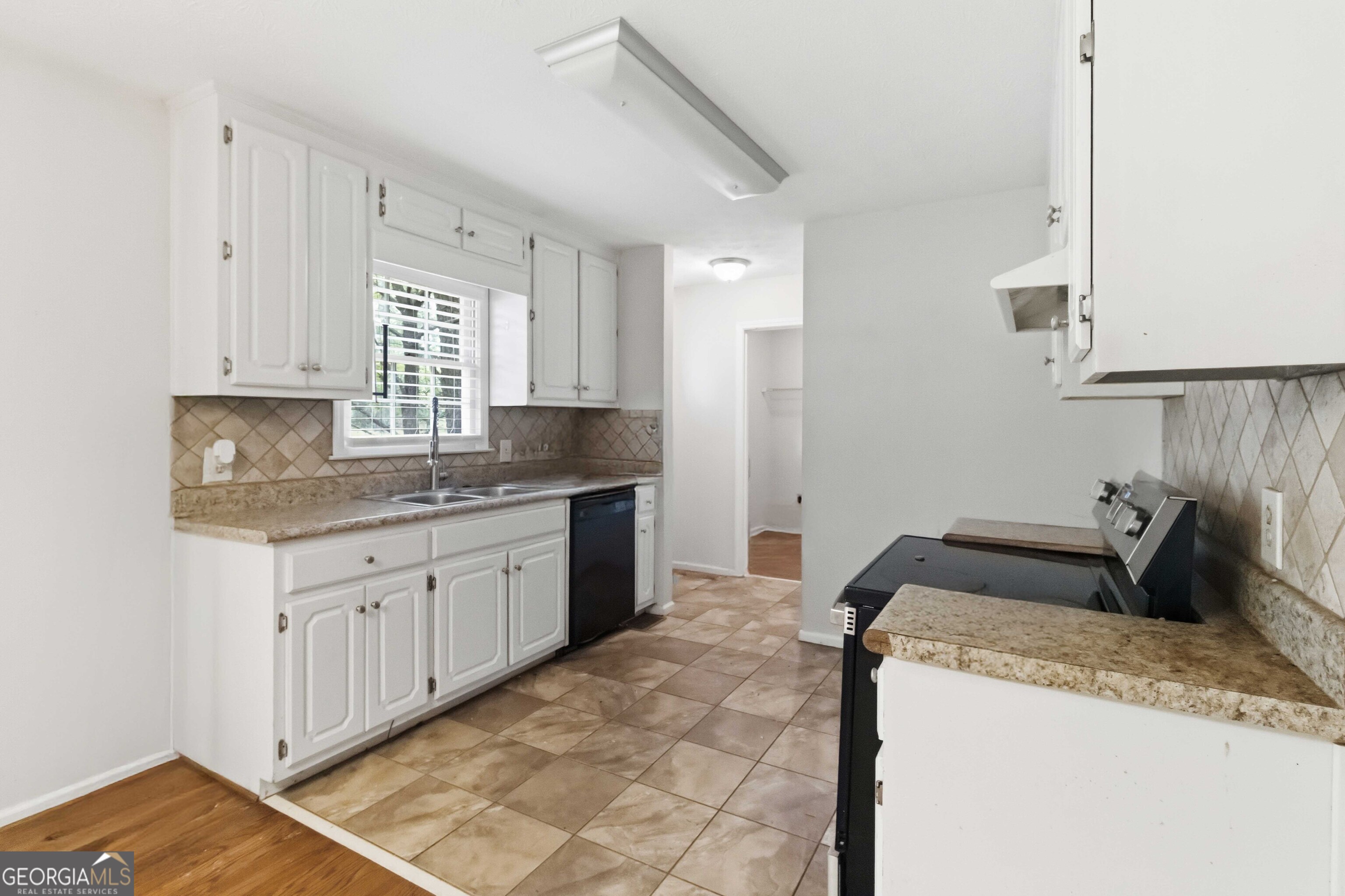241 Rutledge Drive Winder, GA 30680 - Photo 11 of 21