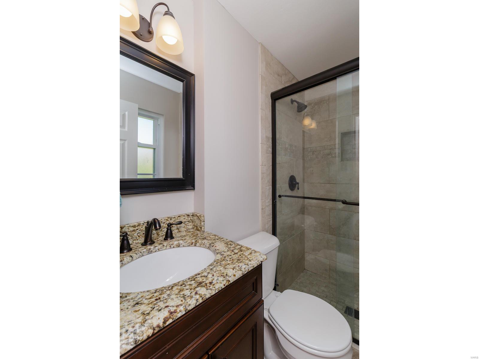 221 Hunters Ridge St. Charles, MO 63301 - Photo 13 of 26 Gallery Image 13