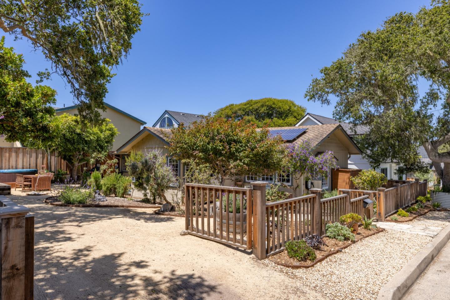 314 3rd Street Pacific Grove, CA 93950 - Photo 31 of 35