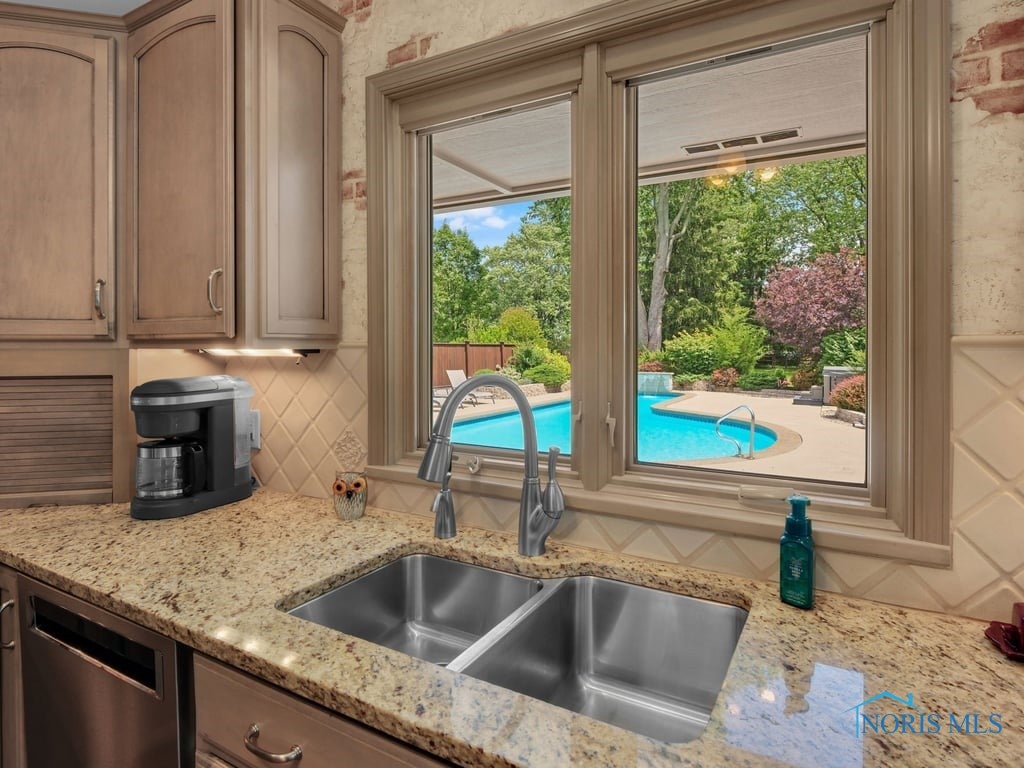1139 Schmidlin Road Oregon, OH 43616 - Photo 11 of 50 Gallery Image 11
