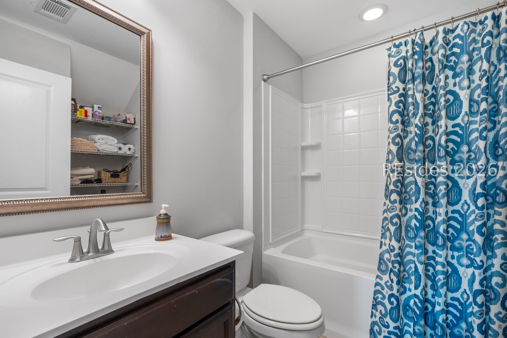 6 Daffodil Farm Way Bluffton, SC 29910 - Photo 60 of 90 Full bathroom attached to carriage house room