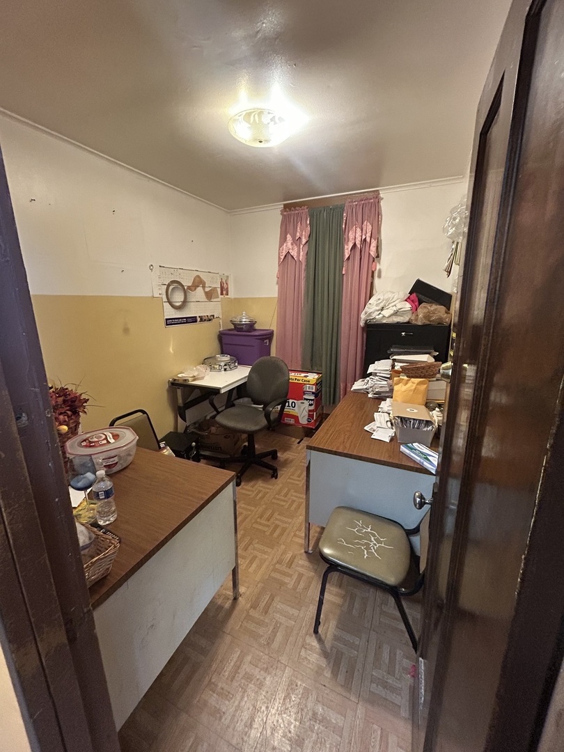 1001 North Springfield Avenue Chicago, IL 60651 - Photo 7 of 16 Gallery Image 7
