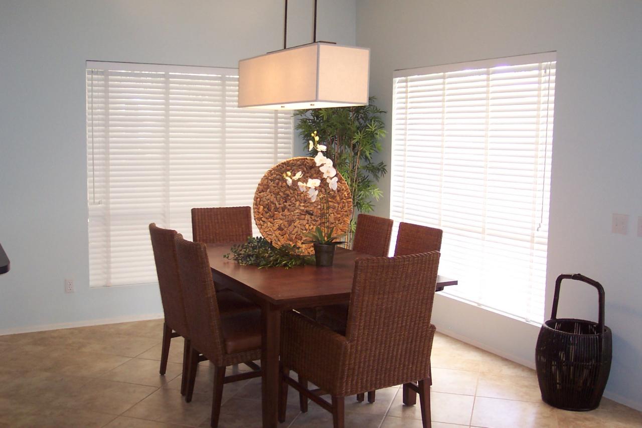 15541 Piccadilly Road Goodyear, AZ 85395 - Photo 3 of 19 Dining Area