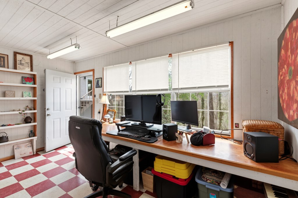 1682 Settlement Road Young Harris, GA 30582 - Photo 58 of 72 a view of a workspace with furniture