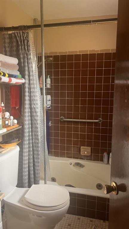 16100 Northwest 28th Court Opa-Locka, FL 33054 - Photo 2 of 4 a bathroom with a toilet and a shower