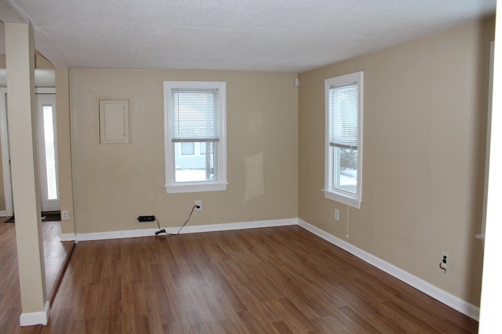 38 13th Street Wareham, MA 02558 - Photo 14 of 24