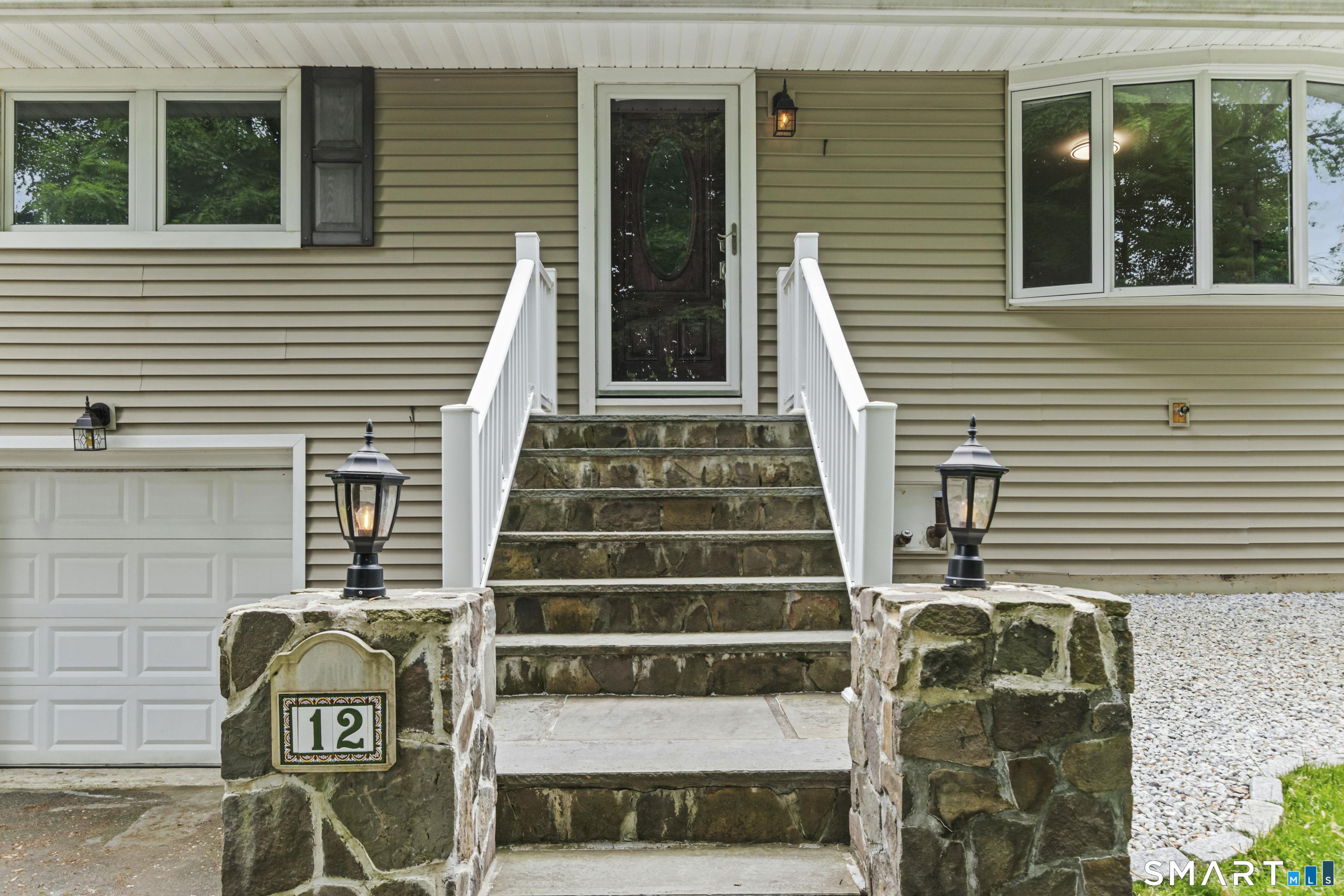 12 Rainbow Drive Ridgefield, CT 06877 - Photo 4 of 34