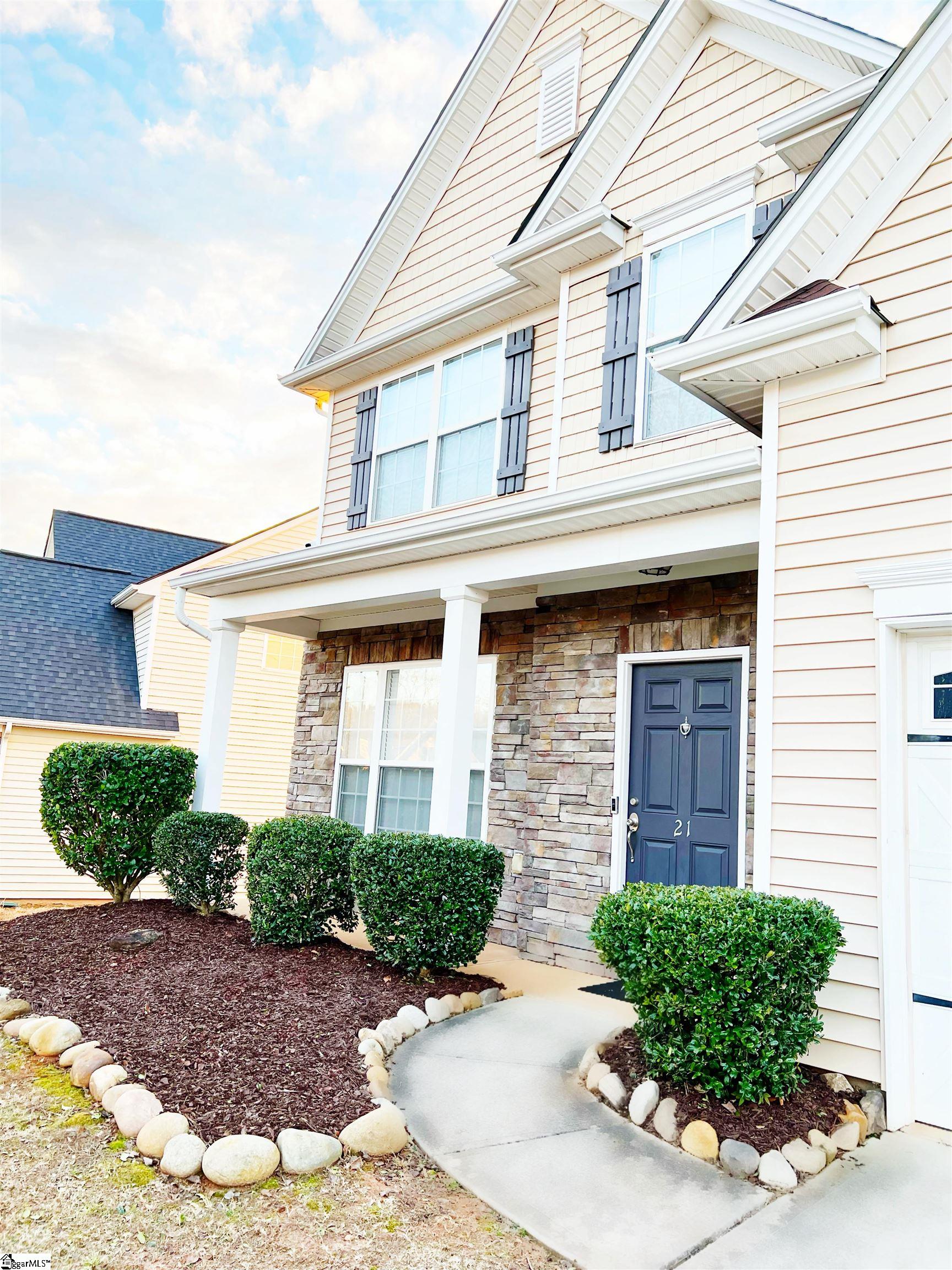 21 Shale Court Greenville, SC 29607 - Photo 3 of 36 Gallery Image 3