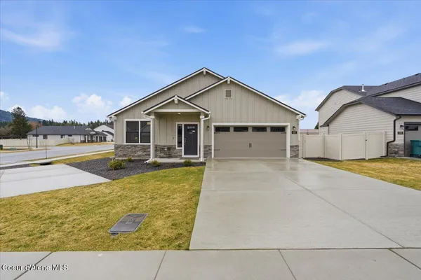 $599,988 | 660 East Ripatti Way, Hayden, ID 83835