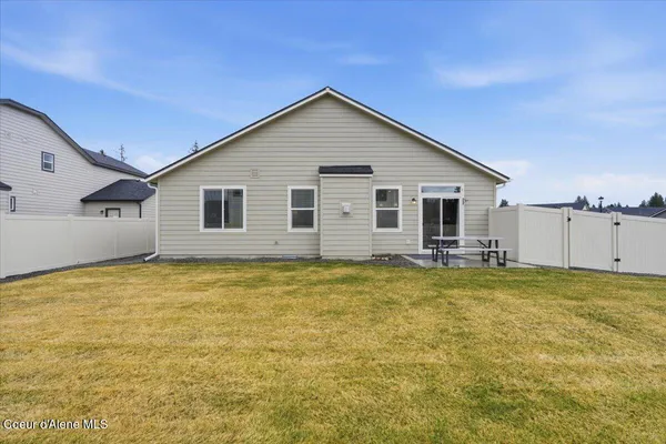 $599,988 | 660 East Ripatti Way, Hayden, ID 83835