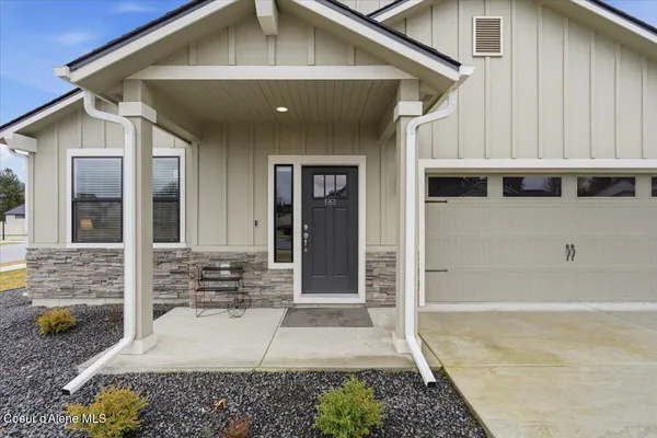 $599,988 | 660 East Ripatti Way, Hayden, ID 83835