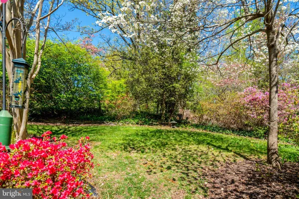 $1,100,000 | 4221 Oak Hill Drive, Annandale, VA 22003