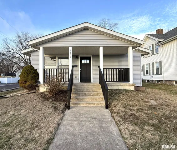 $124,900 | 1489 West Main Street, Galesburg, IL 61401
